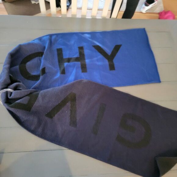 Givenchy Degrade Scarf With Logo in Blue & Black For Unisex - Made in It… - Picture 4 of 16